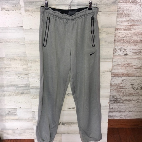 Nike therma fit sweatpants gray sweatpants Nike therma fit joggers size medium‌ - Picture 1 of 6